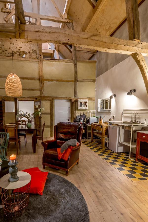 Aan De Holle Weg. Zeer Landelijk Gelegen Verbouwde Stal Tot Woning Nuth Dış mekan fotoğraf